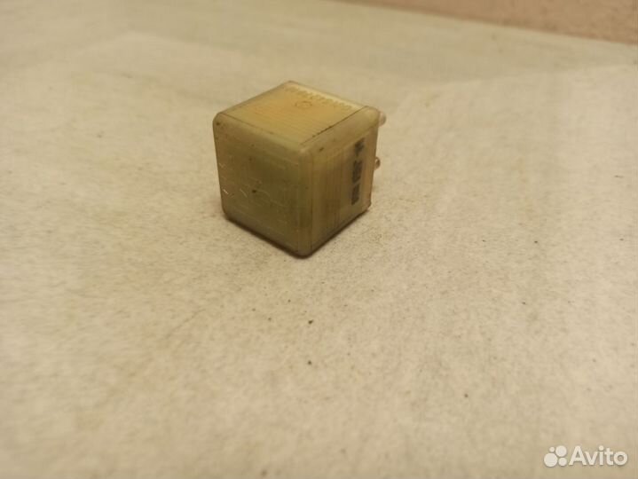 Реле Мерседес W124 E