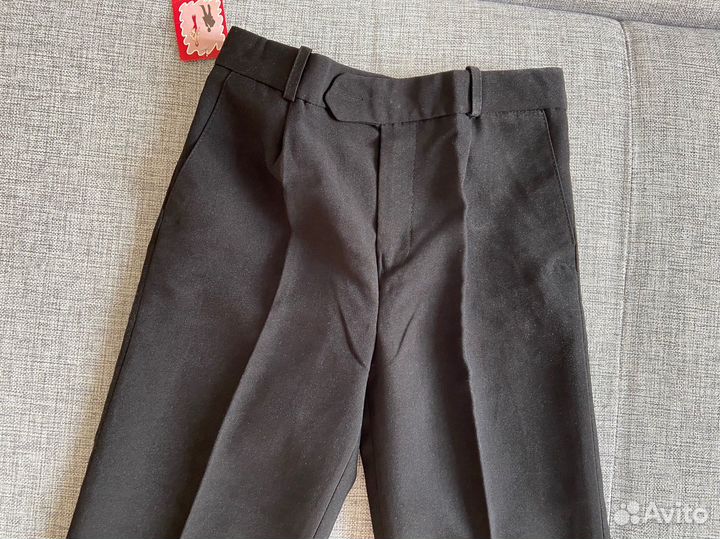 Новые брюки классические для мальчика 40 размер