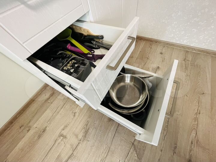 2-к. квартира, 64 м², 4/9 эт.