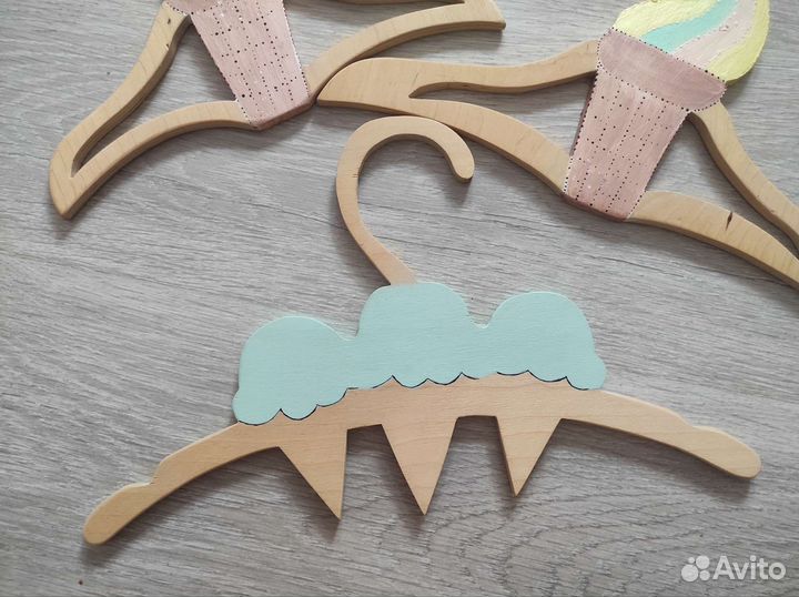 Вешалка деревянная плечики для детской одежды