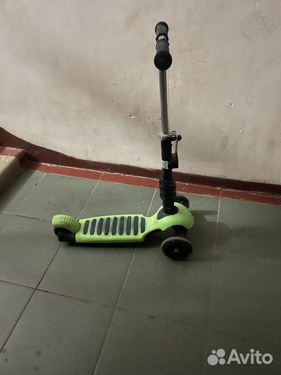 Самокат детский трехколесный