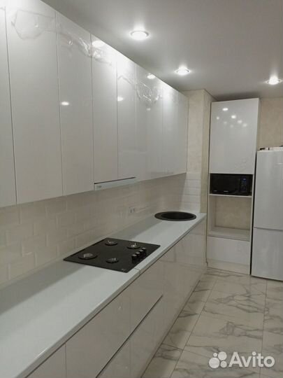 Кухонный гарнитур глянец