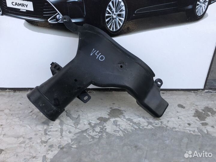 Воздухозаборник на Камри v40
