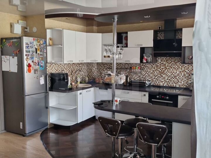 3-к. квартира, 63,8 м², 2/5 эт.