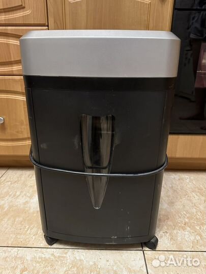 Уничтожитель бумаг Office Kit S145 черный