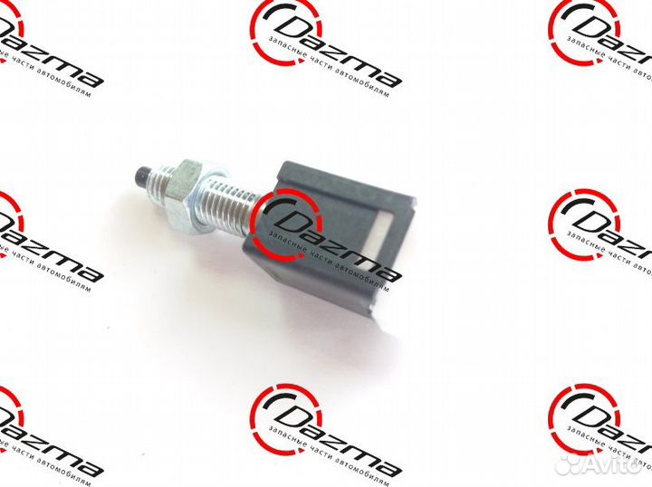 Isuzu 8978551870 Выключатель стоп-сигнала