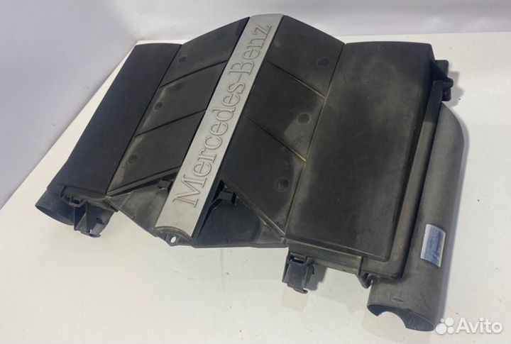 Корпус воздушного фильтра Mercedes-Benz G-Class