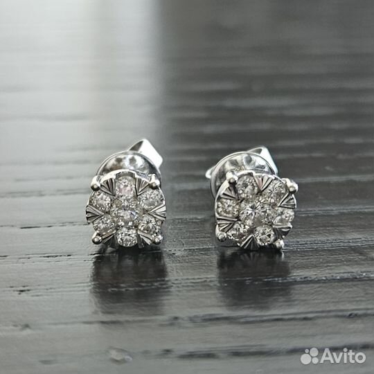 Серьги пусеты с бриллиантами, мюз