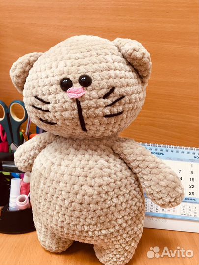 Плюшевый зайка и котик