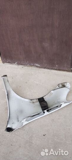 Крыло переднее правое на volkswagen golf 6