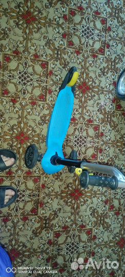 Детский трехколесный велосипед бу и самокат