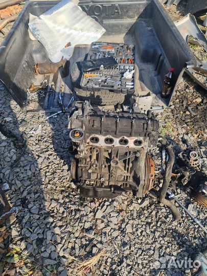 Фольксваген Поло кузов салон двигатель