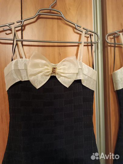 Платья вечерние молодёжные