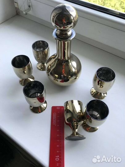 Стеклянный набор из 6 рюмок и графина