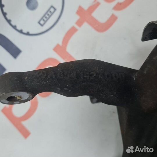 Кронштейн двигателя Mercedes E-Class W213 2019