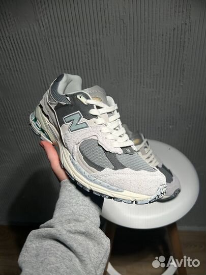 Кроссовки New balance 2002r