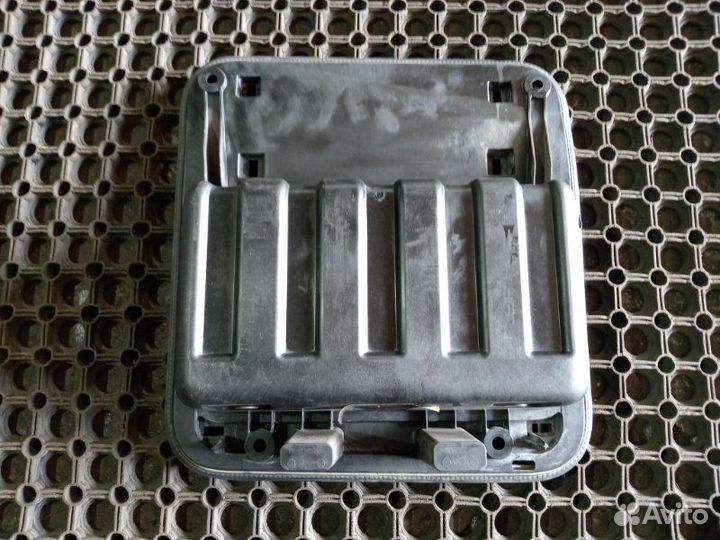 Кожух левый Scania P8X400 самосвал DC13 153 L01