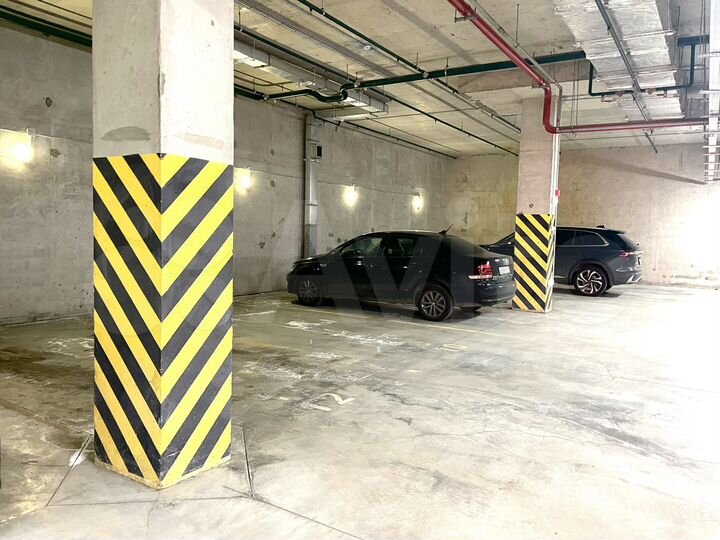 Машиноместо, 15 м²