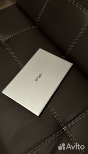 Asus VivoBook 14