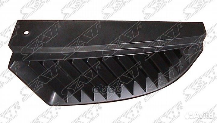 Решетка радиатора mitsubishi colt 04-08 LH ST-M