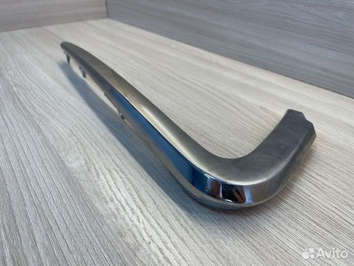 Молдинг бампера передний левый LADA Vesta Cross