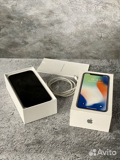 iPhone X, 64 ГБ