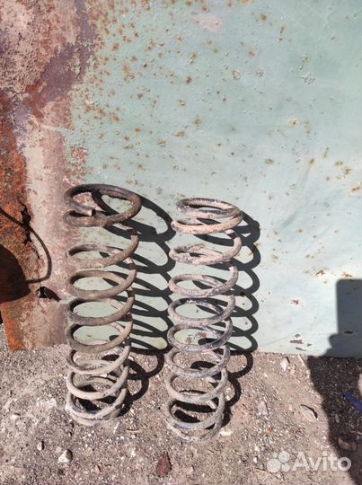 Пружины задние Мitsubishi Mirage Dingo 4g15