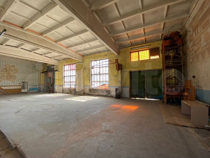 Теплый Склад, 270 м²