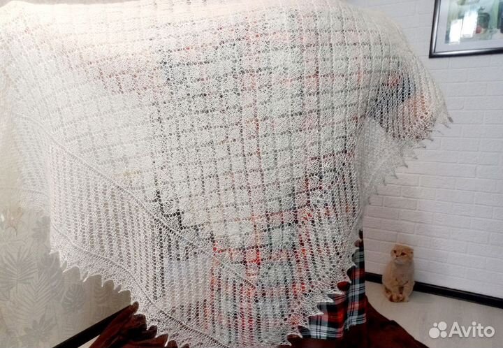 Оренбургский пуховый платок