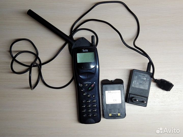 Спутниковый телефон Telit Sat550