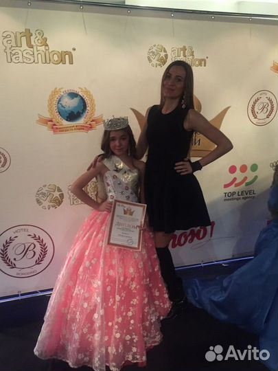 Платье черное