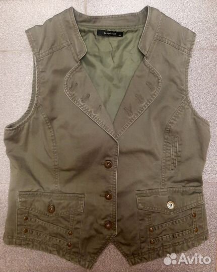 Джинсовая жилетка