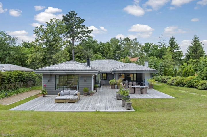 Дом 90 м² на участке 6 сот.