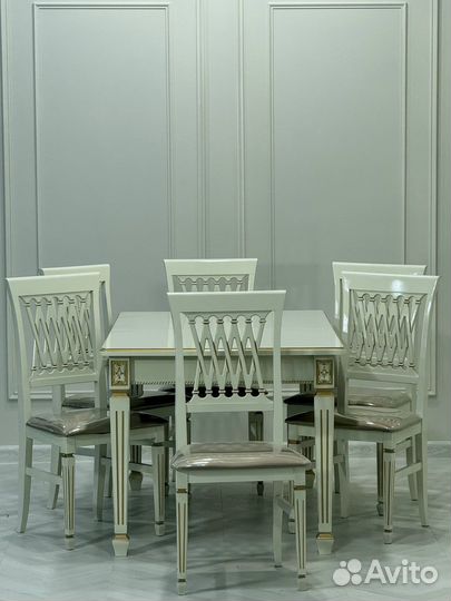 Комплект стол и стулья. В наличии