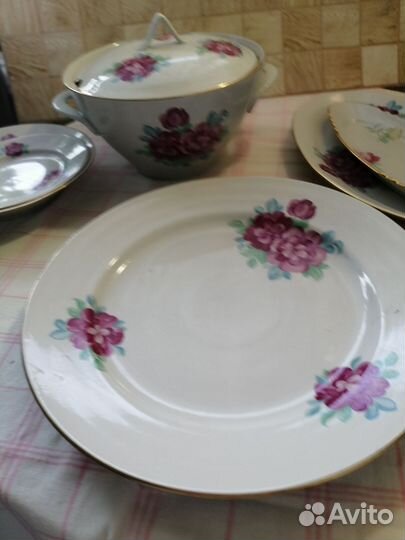 Сервиз столовый розы, дулево