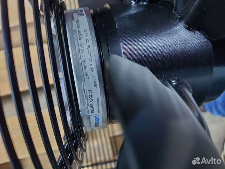 Вентилятор осевой Ebmpapst S6E450-AP02-01