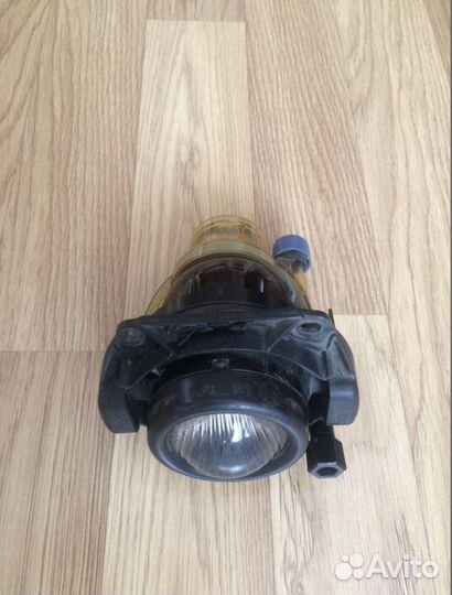 Фара противотуманная на BMW X3 оригинал,б/у