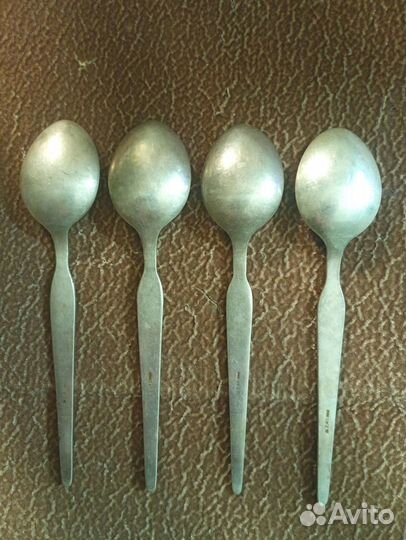 Чайные ложки СССР 4 шт. мельхиор,серебрение
