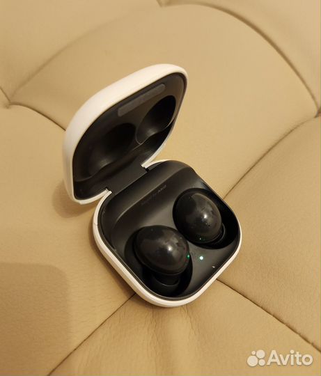 Samsung galaxy buds2