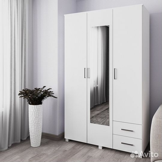 Распашной шкаф