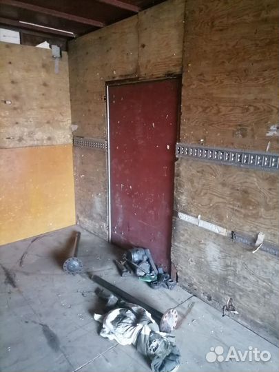 Грузовой фургон