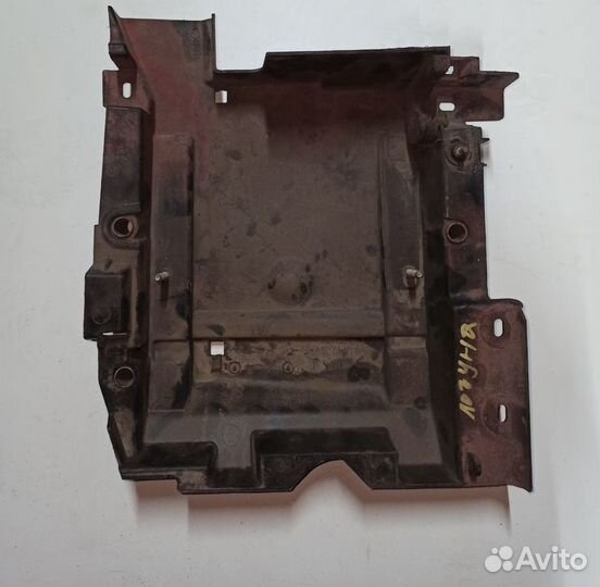 Корпус площадка крепления аккумулятора акб Renault