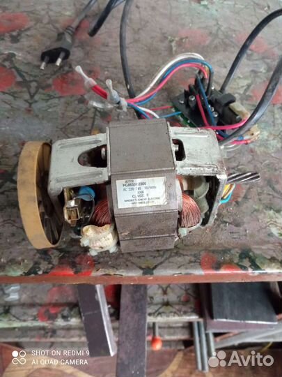 Двигататель от мясорубки HC8835M2300