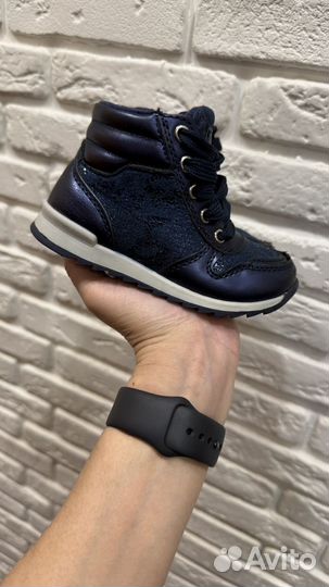 Ботинки демисезонные 24