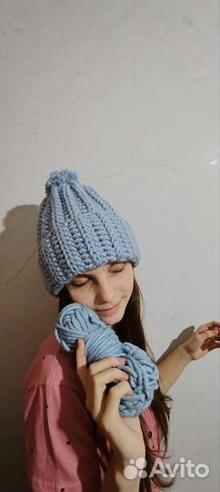 Шапка женская вязаная ручная работа