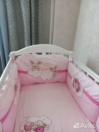 Бортики в кроватку и постельный набор