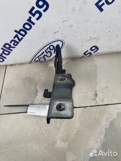 Петля капота передняя правая Hyundai Santa Fe CM