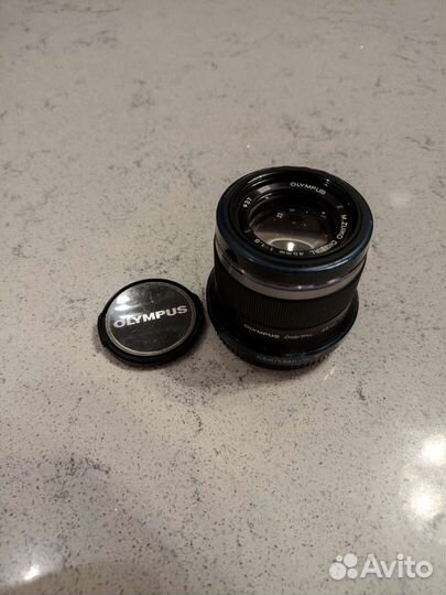 Объектив olympus 45mm 1.8