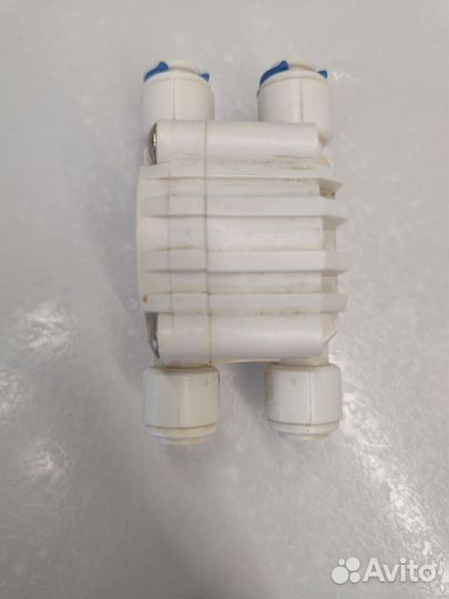 Четырехходовой отсечной клапан для обрат. осмоса