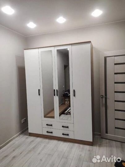 Шкаф распашной